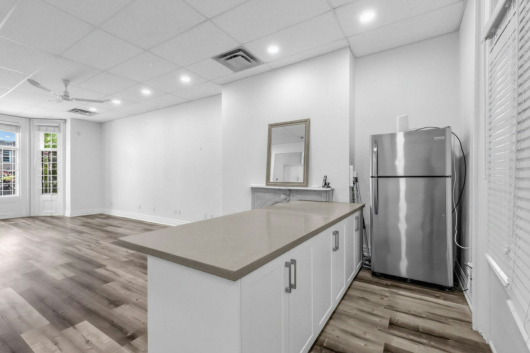 212 Carlton St Main, Toronto, ON, M5A 2L1 - 5