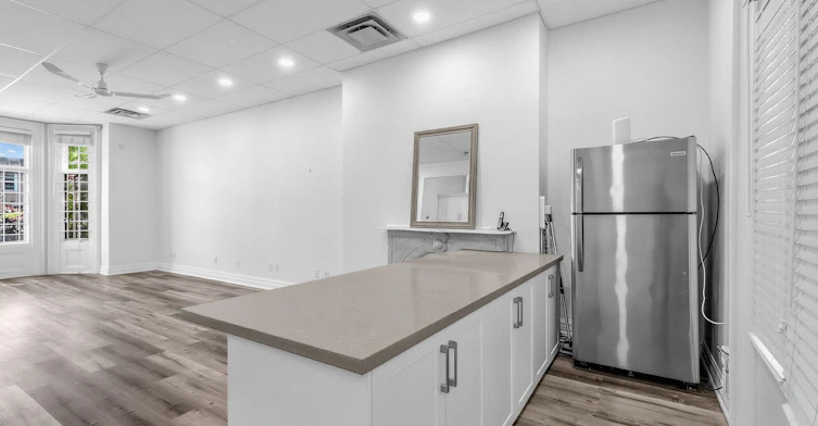 212 Carlton St Main, Toronto, ON, M5A 2L1 - 5