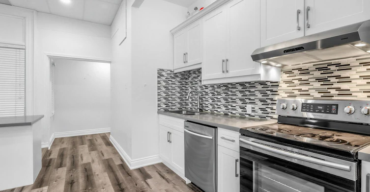 212 Carlton St Main, Toronto, ON, M5A 2L1 - 6
