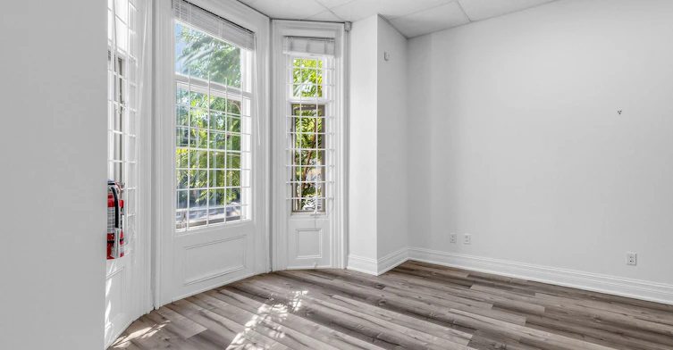 212 Carlton St Main, Toronto, ON, M5A 2L1 - 13