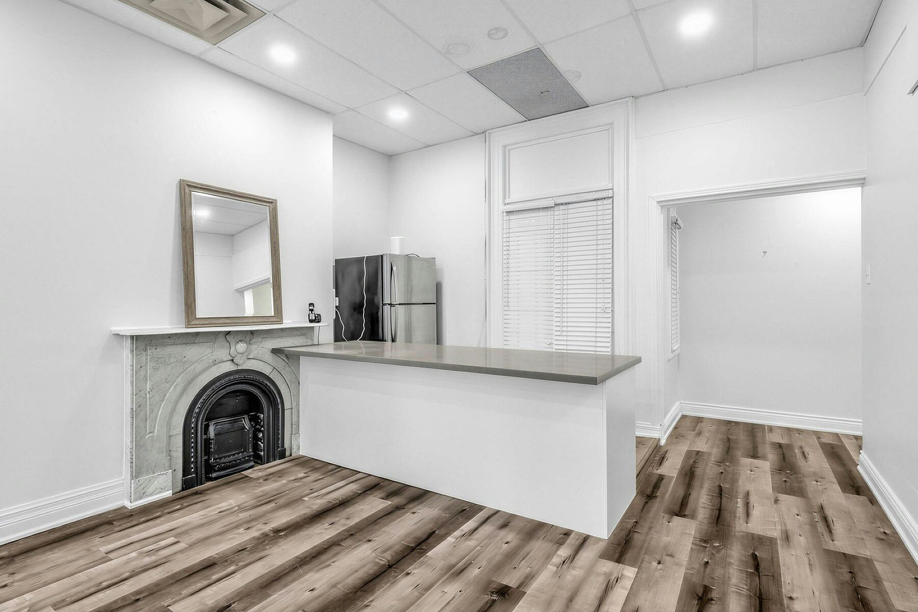 212 Carlton St Main, Toronto, ON, M5A 2L1 - 4
