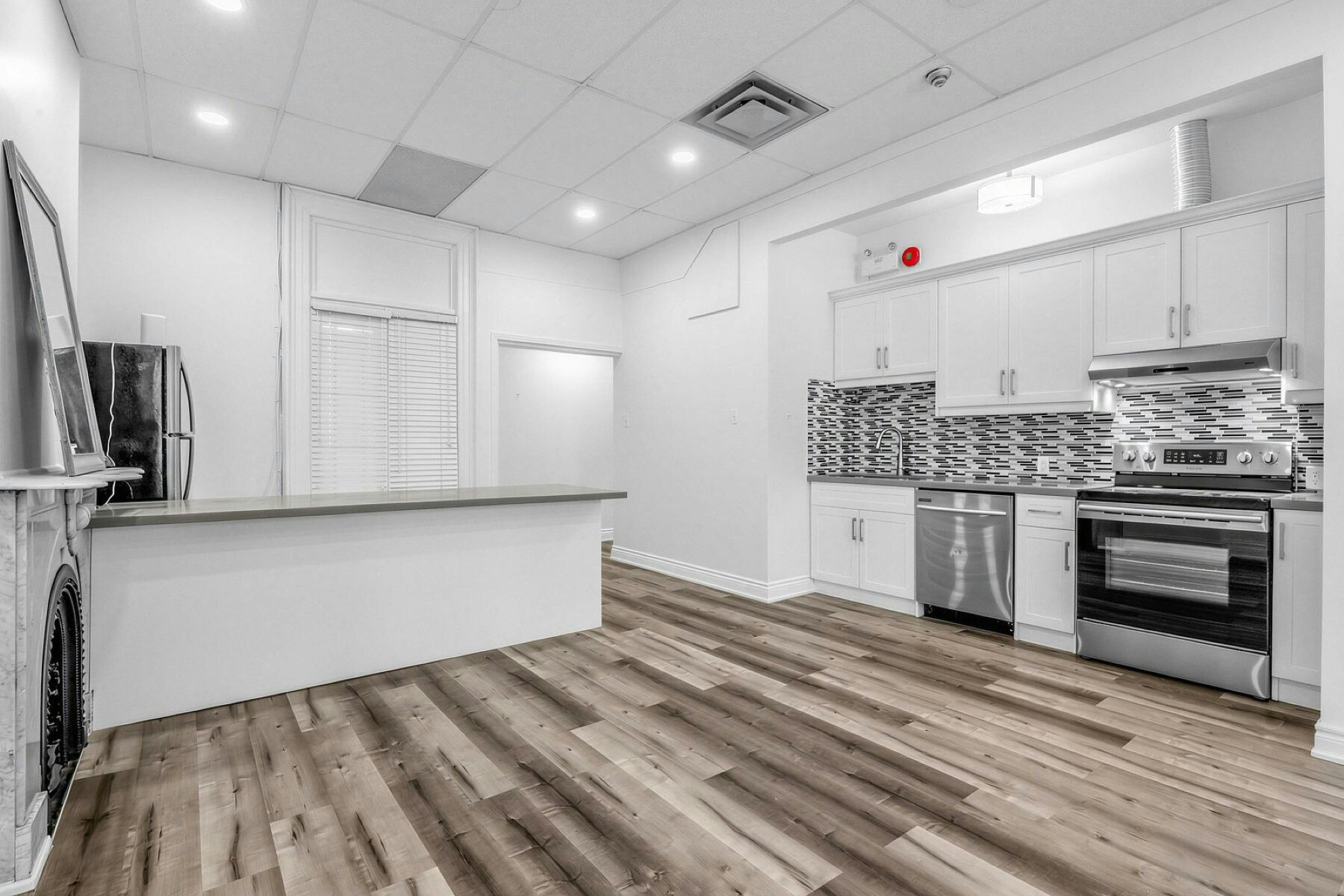212 Carlton St Main, Toronto, ON, M5A 2L1 - 9