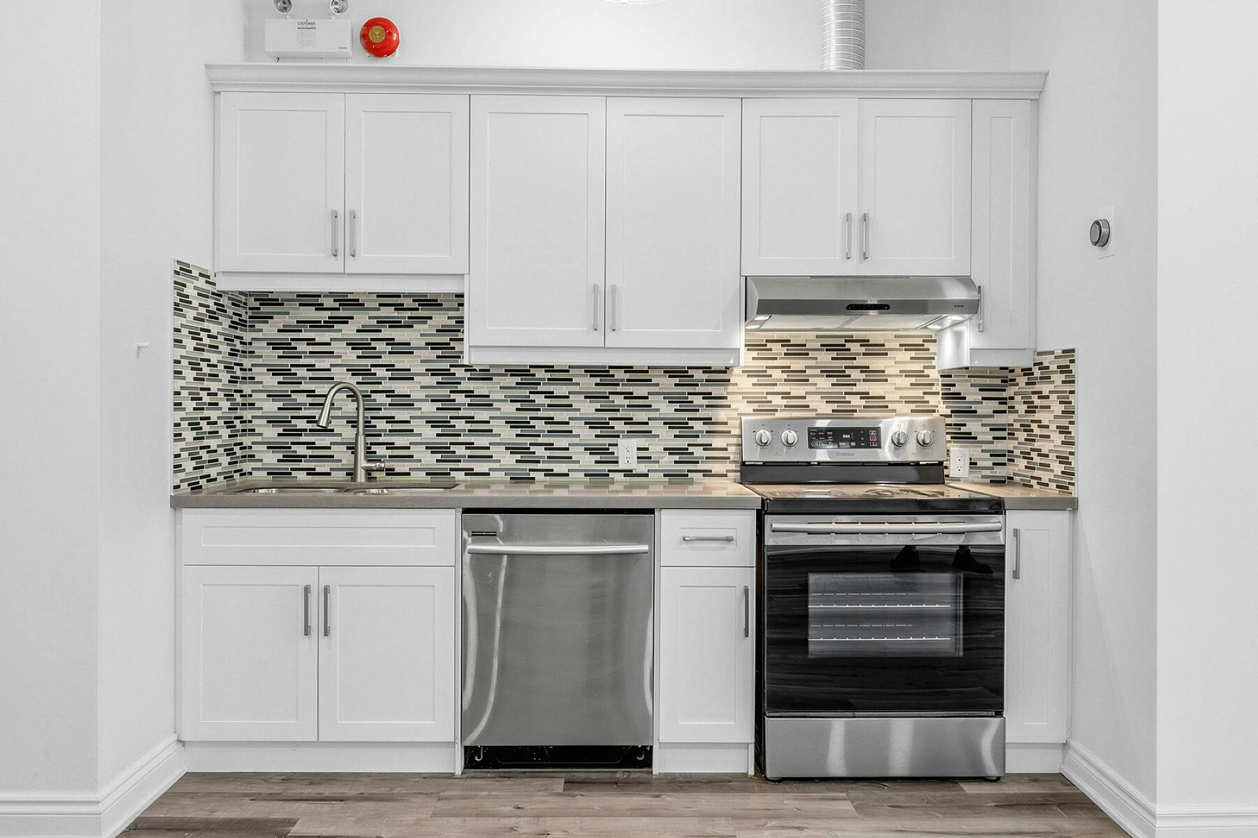 212 Carlton St Main, Toronto, ON, M5A 2L1 - 8
