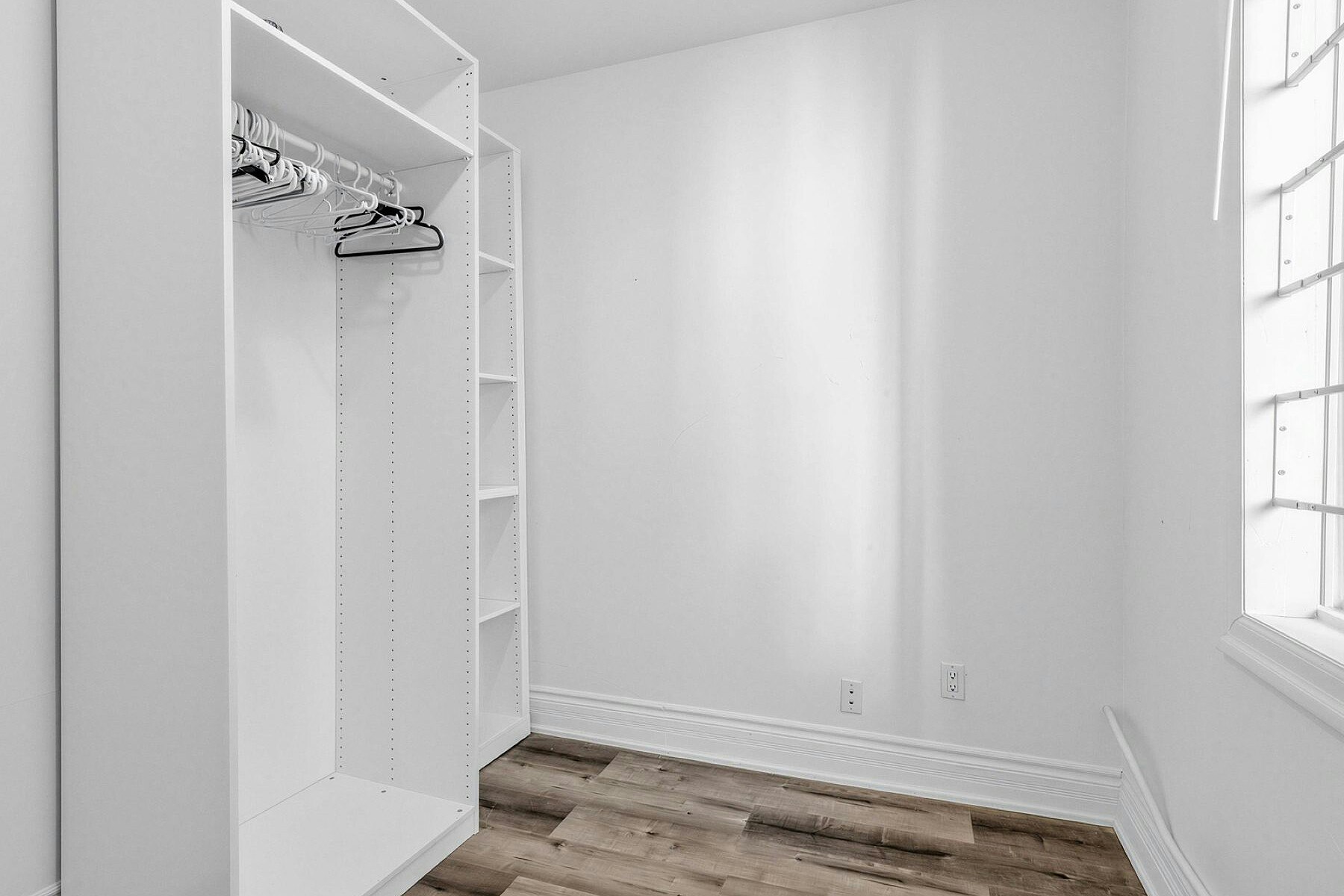212 Carlton St Main, Toronto, ON, M5A 2L1 - 15