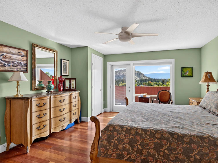 1645 Smithson Place, Kelowna, BC, V1Y 8N5 - 24