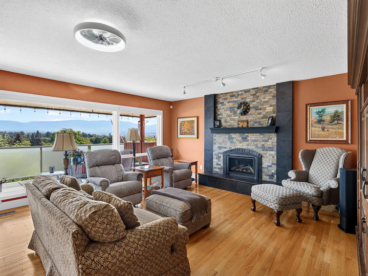 1645 Smithson Place, Kelowna, BC, V1Y 8N5 - 15