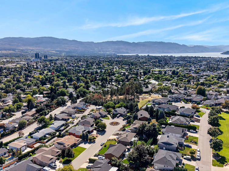 1645 Smithson Place, Kelowna, BC, V1Y 8N5 - 46