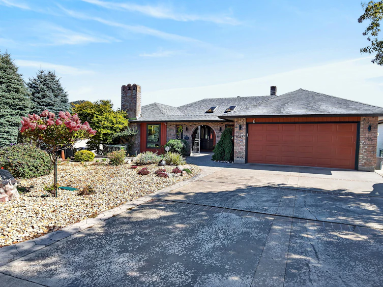 1645 Smithson Place, Kelowna, BC, V1Y 8N5 - 3