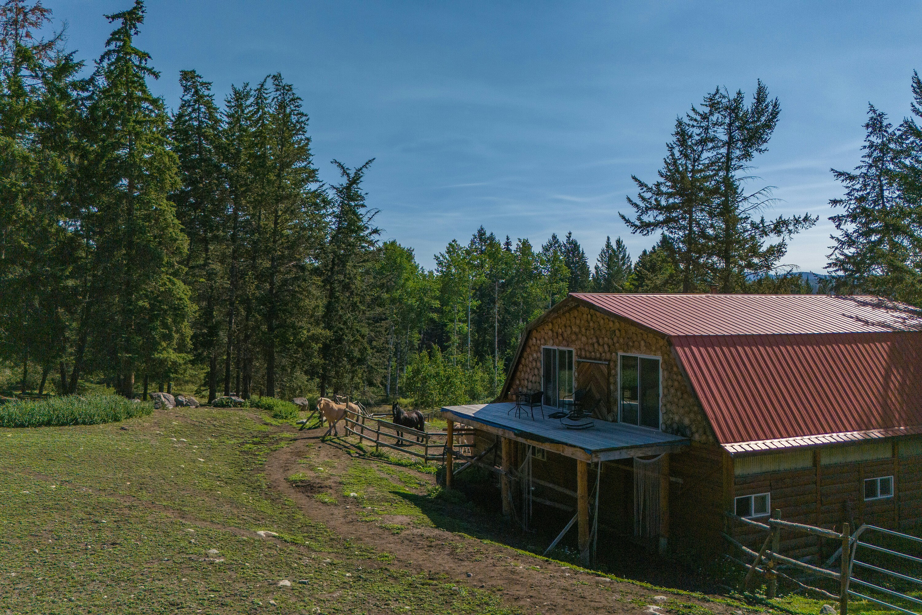 7471 Cariboo Chalet Road, Lone Butte, BC, V0K 1X3 - 6