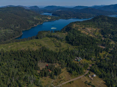 7471 Cariboo Chalet Road - 2