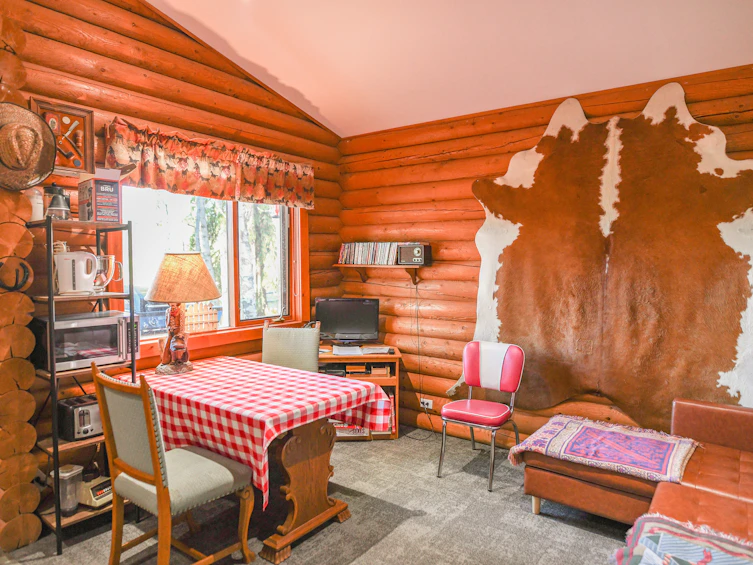 7915 Machete Lake Road, Bridge Lake, BC, V0K 1E0 - 10