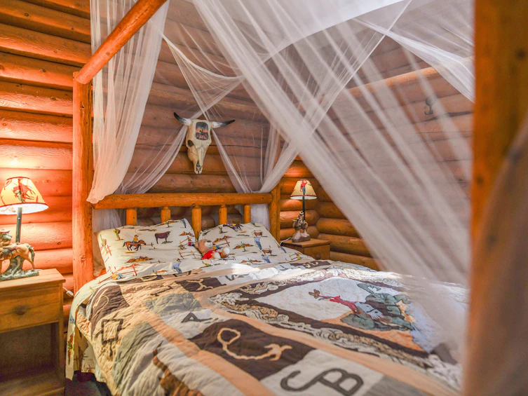 7915 Machete Lake Road, Bridge Lake, BC, V0K 1E0 - 13