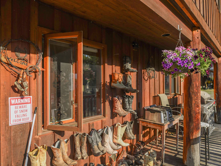 7915 Machete Lake Road, Bridge Lake, BC, V0K 1E0 - 16