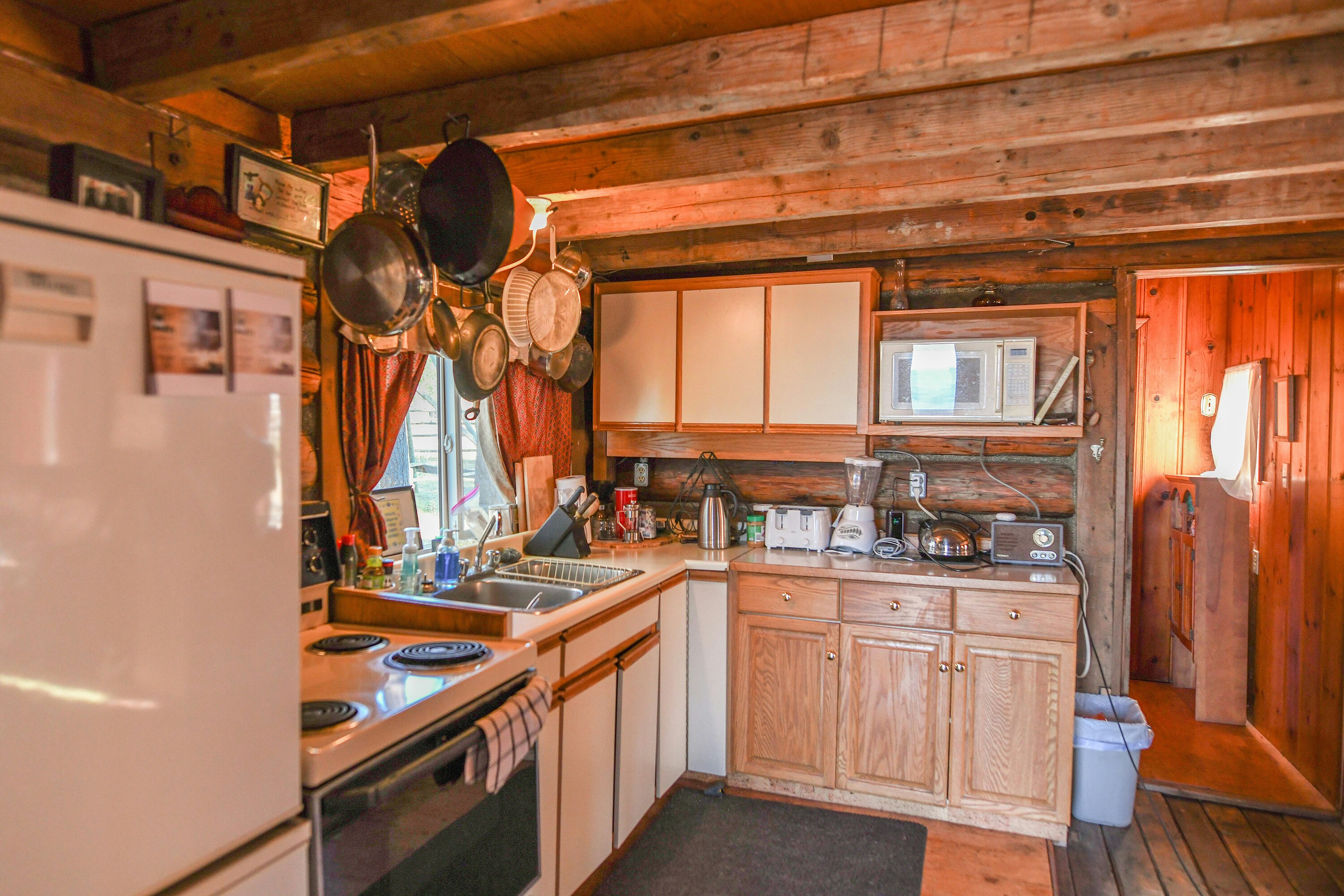 7915 Machete Lake Road, Bridge Lake, BC, V0K 1E0 - 35