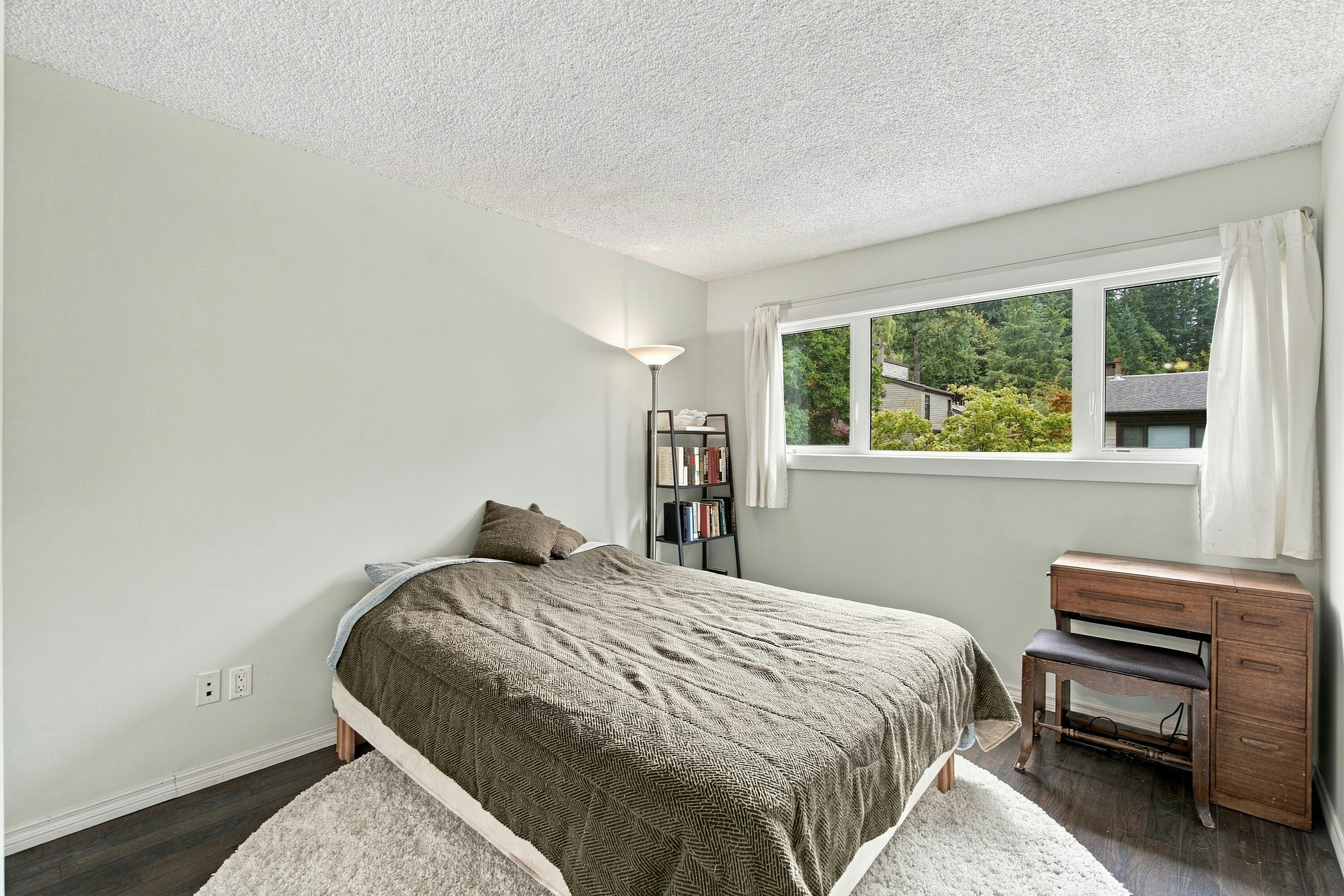 1063 Heritage Boulevard, North Vancouver, BC, V7J 3G7 - 14