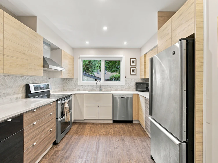 1063 Heritage Boulevard, North Vancouver, BC, V7J 3G7 - 7