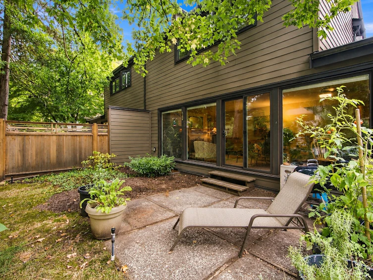 1063 Heritage Boulevard, North Vancouver, BC, V7J 3G7 - 19