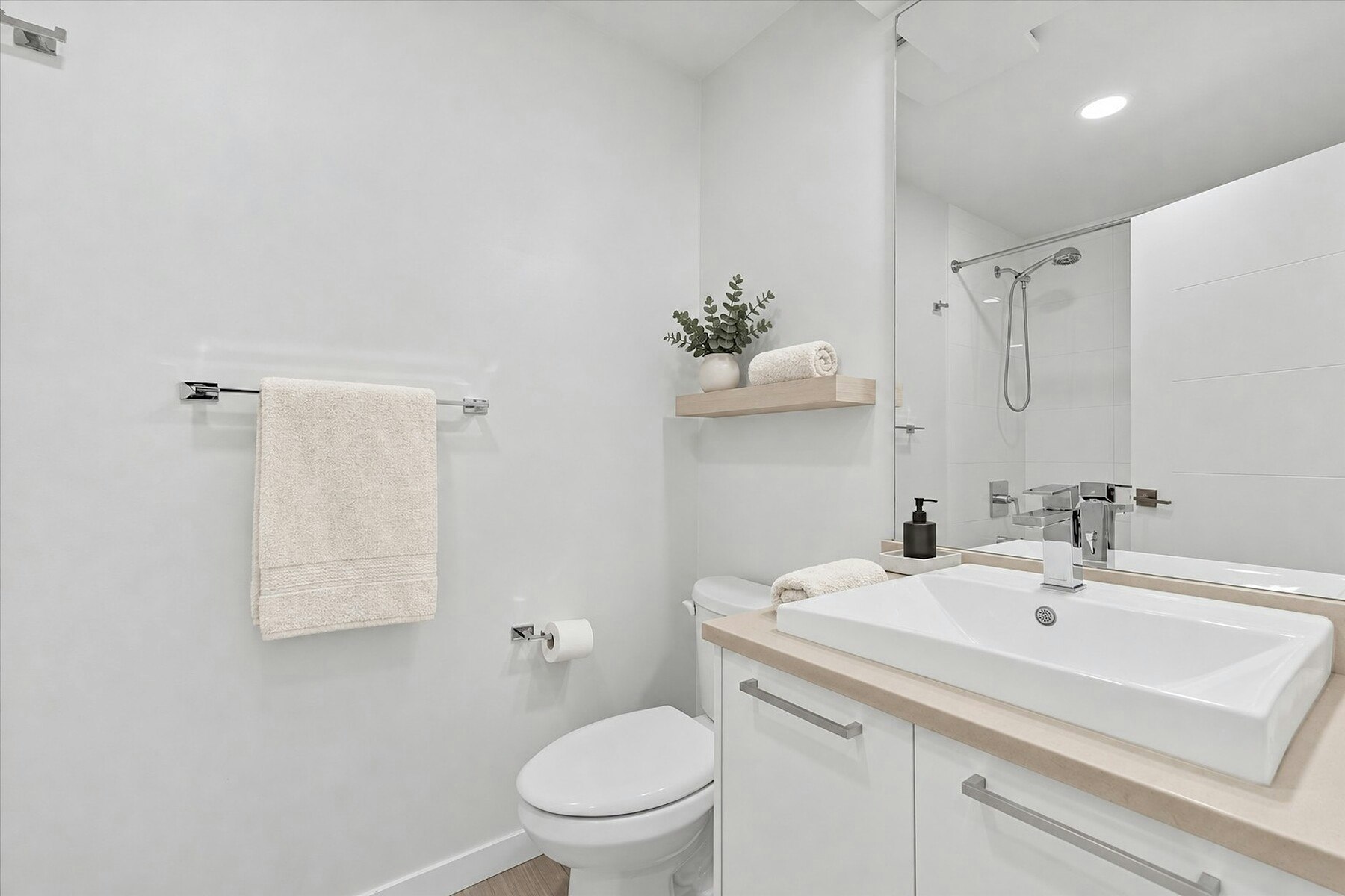 37-1515 N Highland Drive, Kelowna, BC, V1Y 0C9 - 34