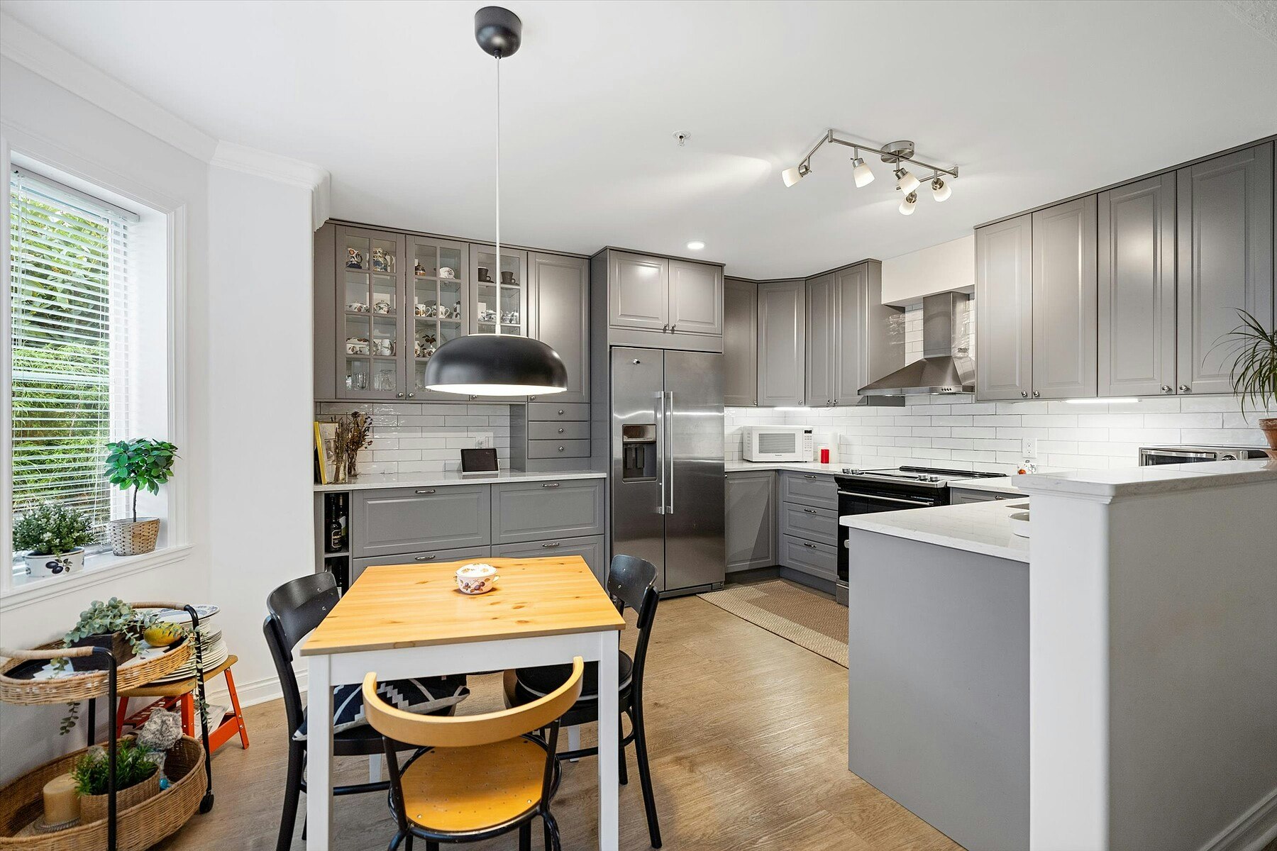 21-405 Quebec Street, Victoria, BC, V8V 4Z2 - 11