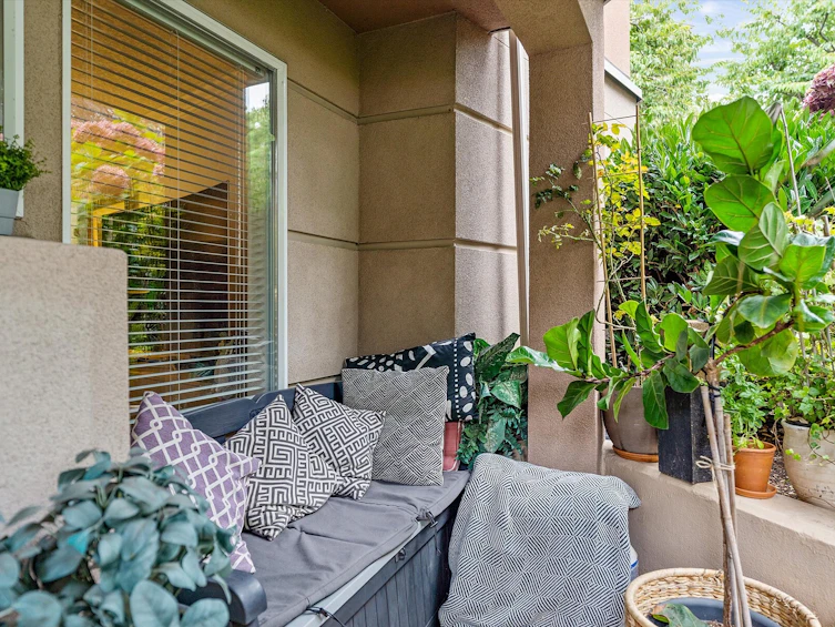 21-405 Quebec Street, Victoria, BC, V8V 4Z2 - 16