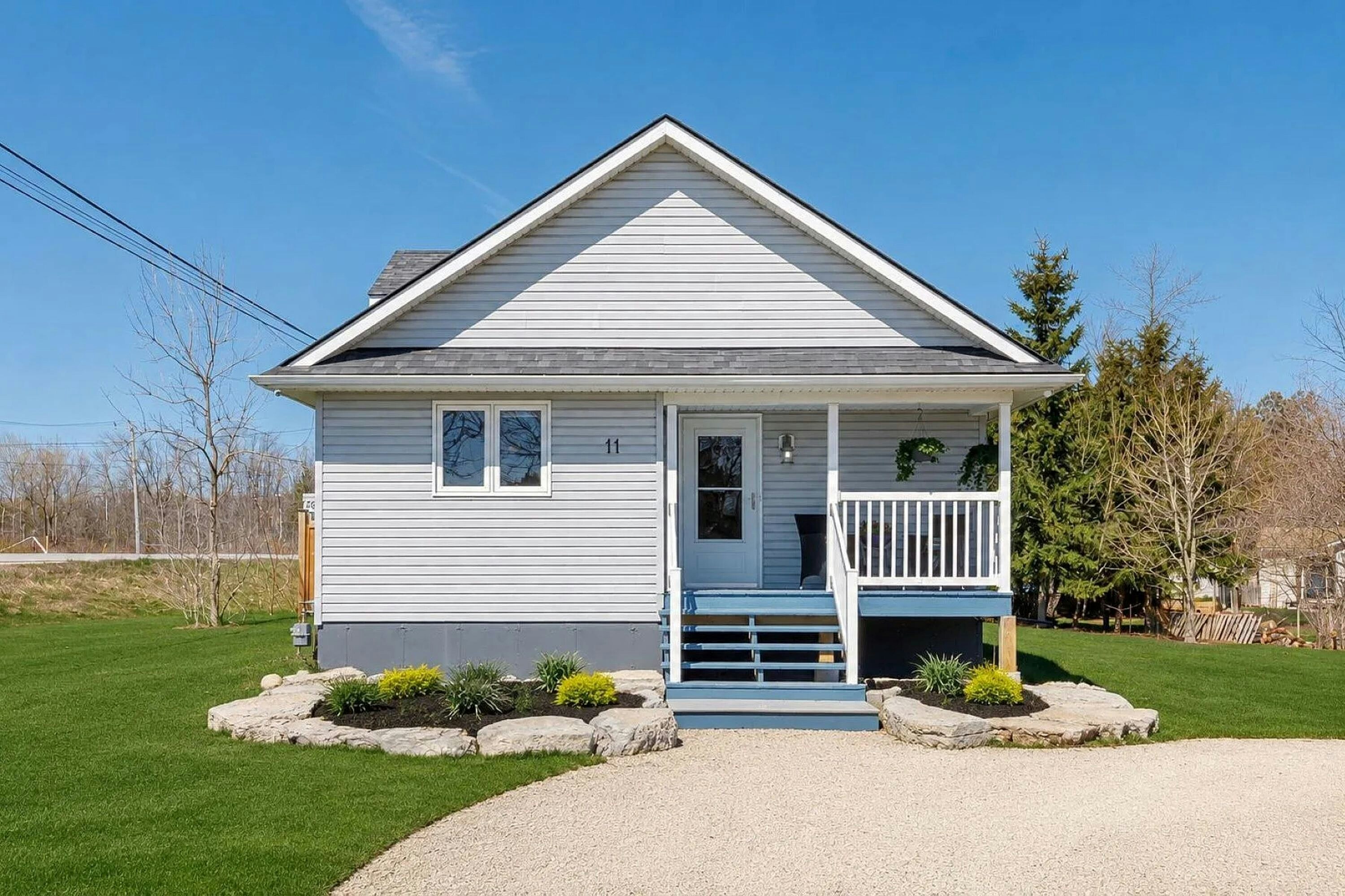 11 Stalker Street, Collingwood, ON, L9Y 3Z1