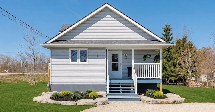 11 Stalker Street, Collingwood, ON, L9Y 3Z1