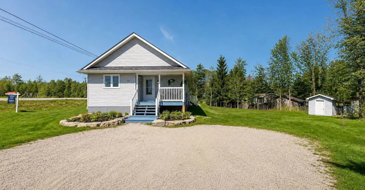11 Stalker Street, Collingwood, ON, L9Y 3Z1 - 2