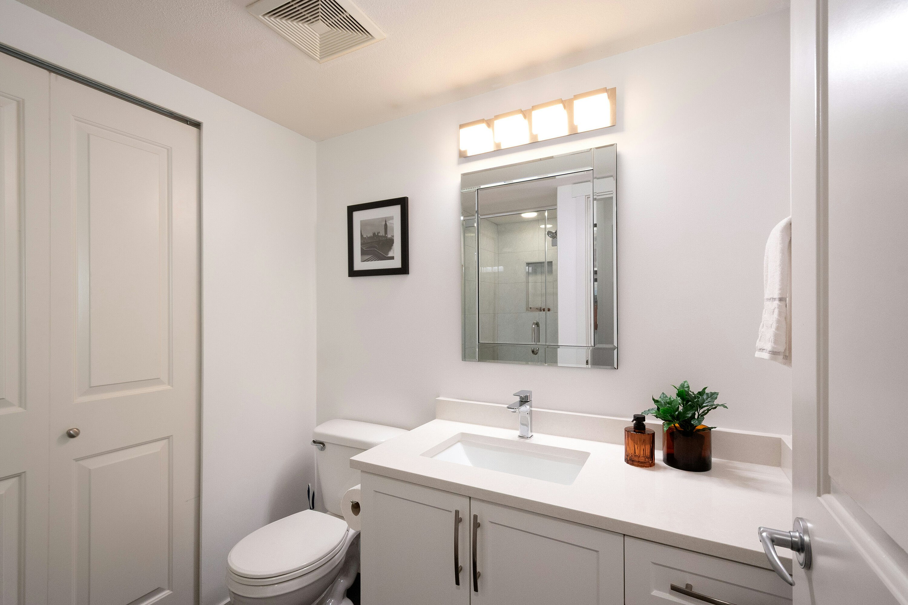 204-300 Klahanie Drive, Port Moody, BC, V3H 5K9 - 32