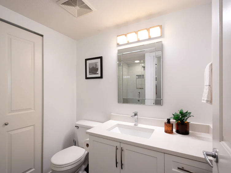 204-300 Klahanie Drive, Port Moody, BC, V3H 5K9 - 32