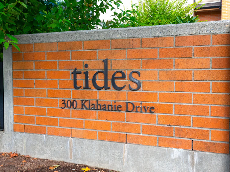 204-300 Klahanie Drive, Port Moody, BC, V3H 5K9 - 5