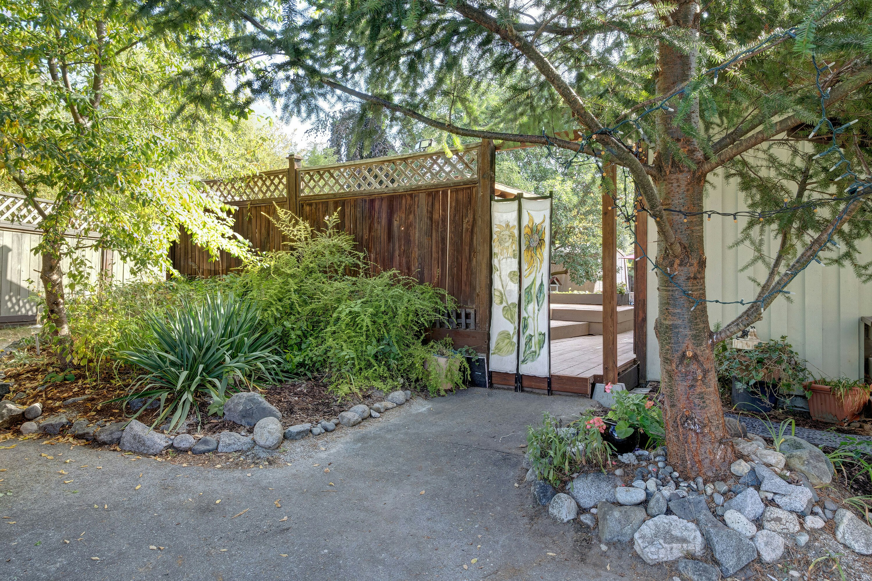 5582 Emerson Road, Sechelt, BC, V7Z 0R8 - 25