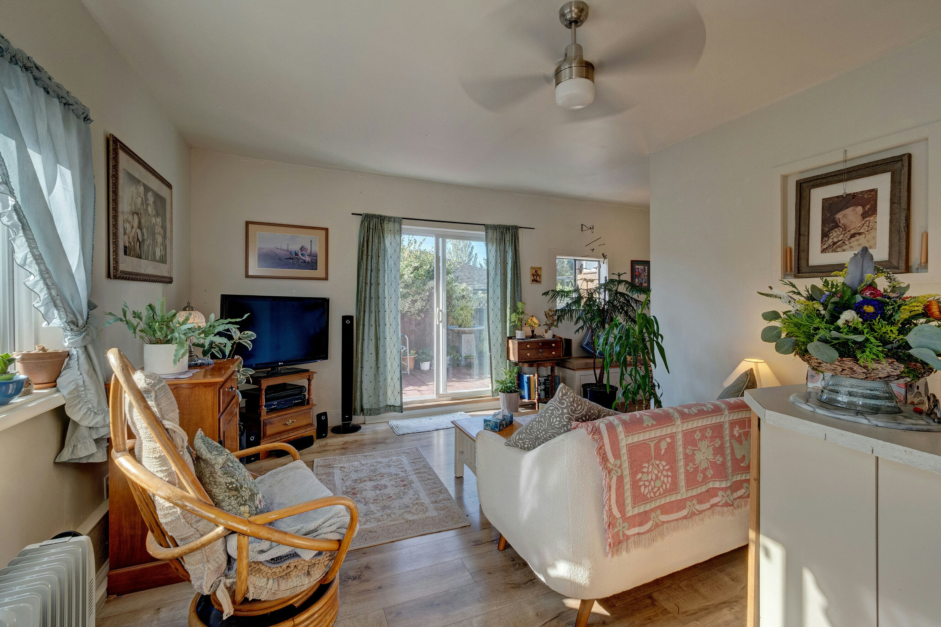 5582 Emerson Road, Sechelt, BC, V7Z 0R8 - 28