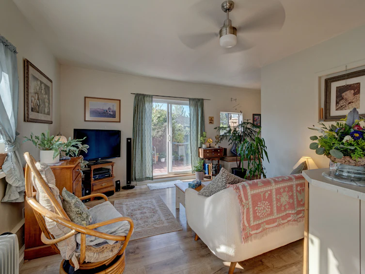 5582 Emerson Road, Sechelt, BC, V7Z 0R8 - 28