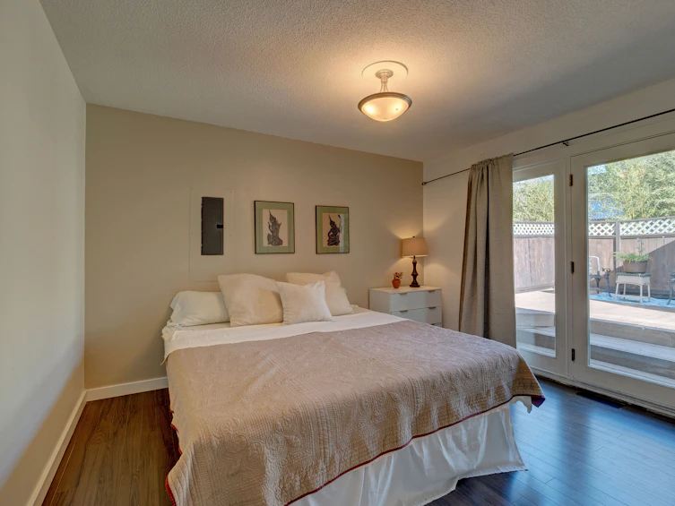 5582 Emerson Road, Sechelt, BC, V7Z 0R8 - 18