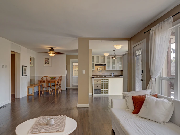 5582 Emerson Road, Sechelt, BC, V7Z 0R8 - 10