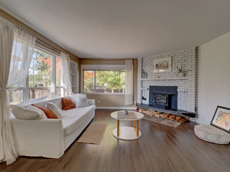 5582 Emerson Road, Sechelt, BC, V7Z 0R8 - 9