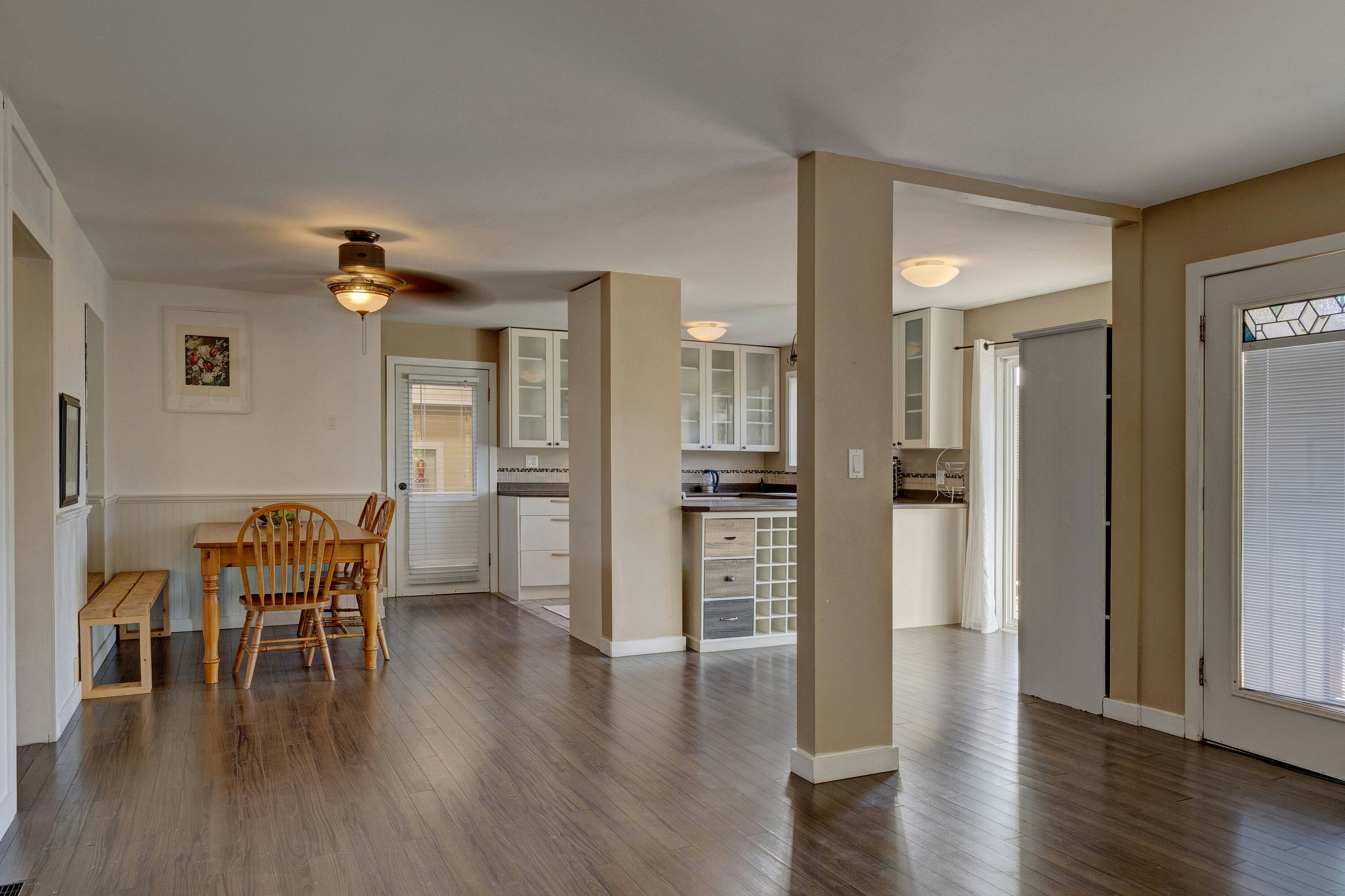 5582 Emerson Road, Sechelt, BC, V7Z 0R8 - 14