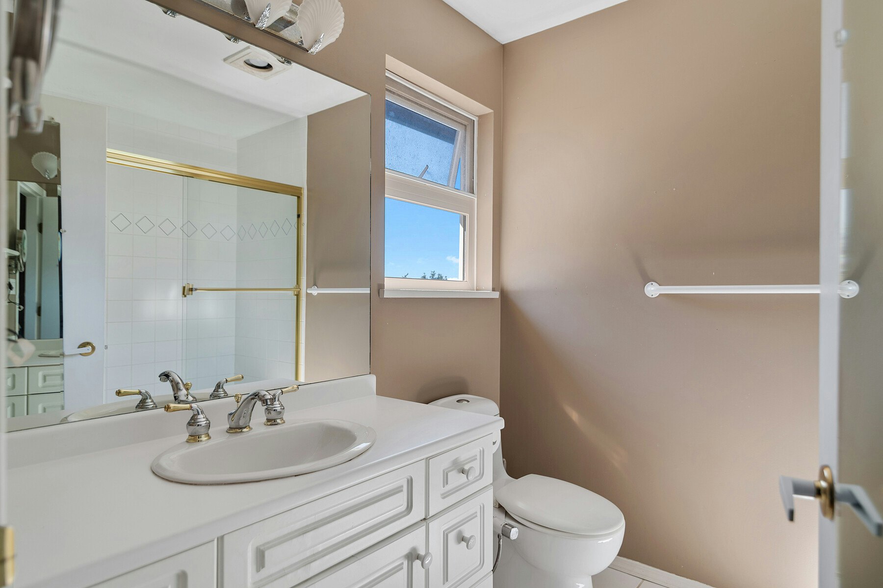 5134 Radcliffe Road, Sechelt, BC, V7Z 0G5 - 20