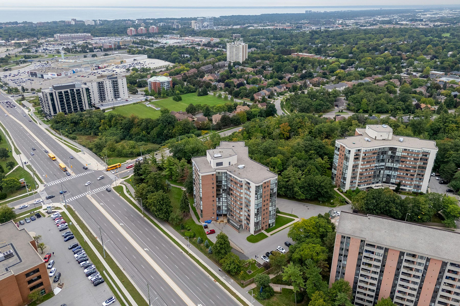 804-1230 Marlborough Court, Oakville, ON, L6H 3K6