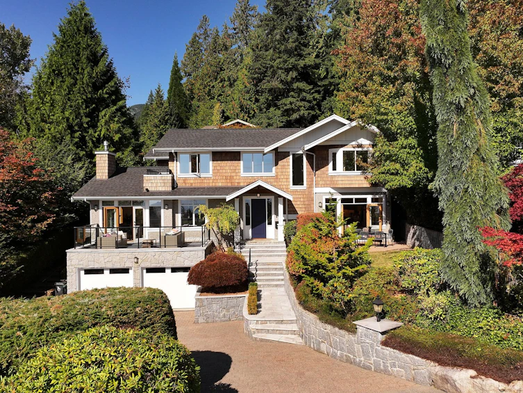 4812 Skyline Drive, North Vancouver, BC, V7R 3J3 - 2