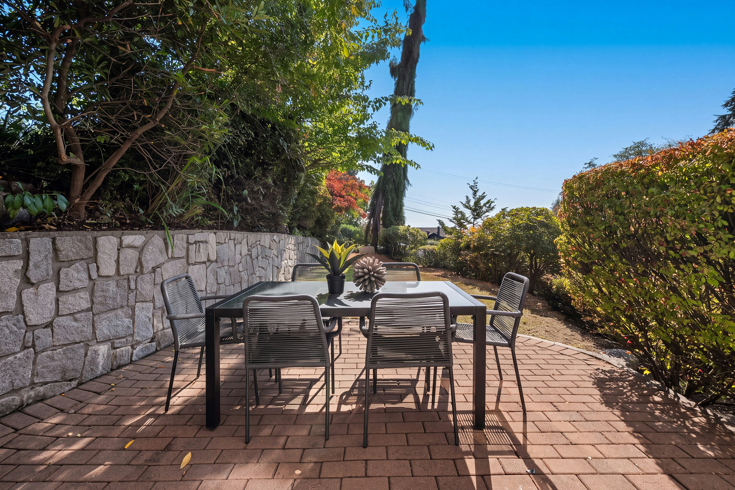 4812 Skyline Drive, North Vancouver, BC, V7R 3J3 - 12