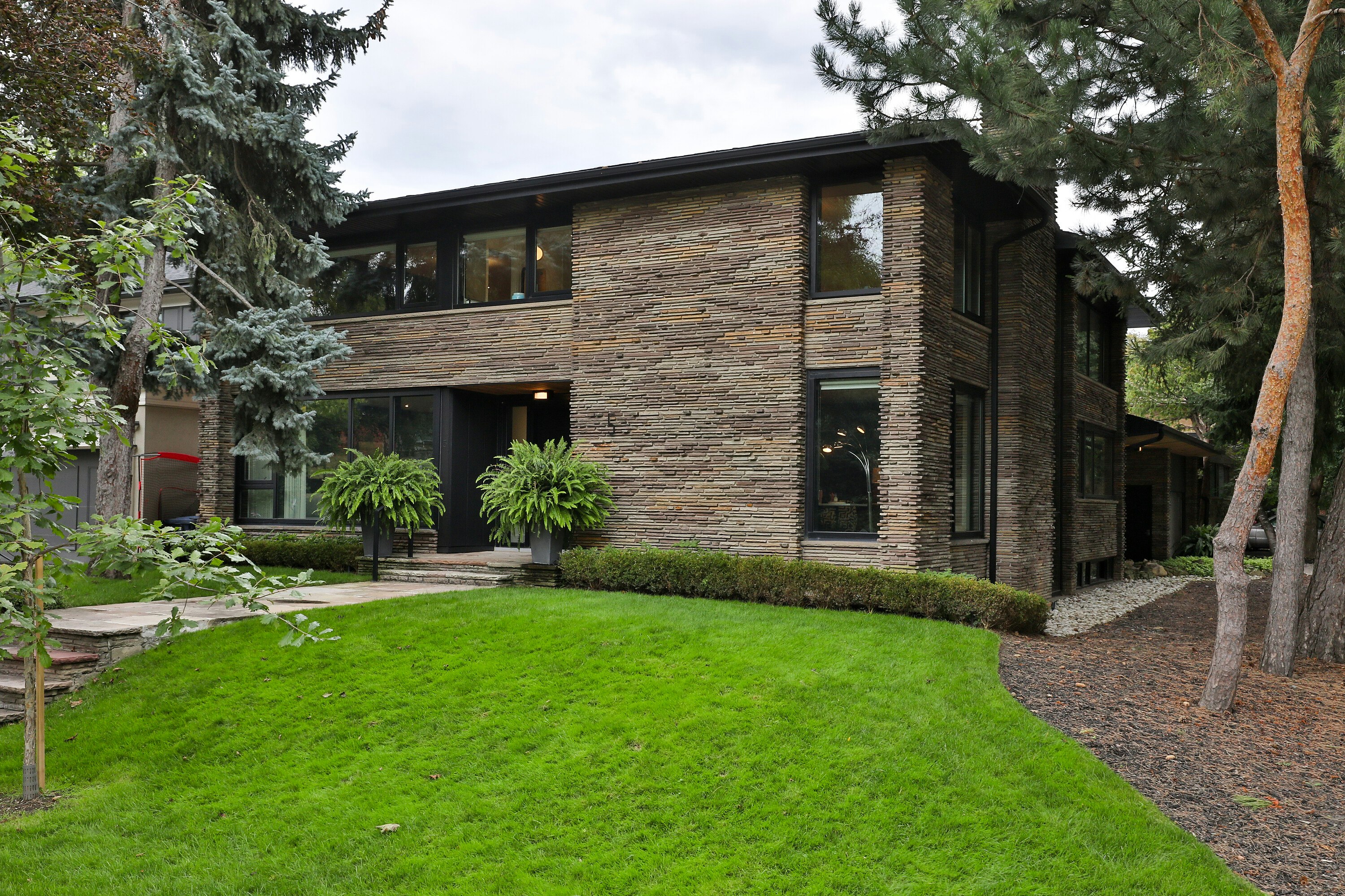5 Overdale Road, Toronto, ON, M6B 3E9
