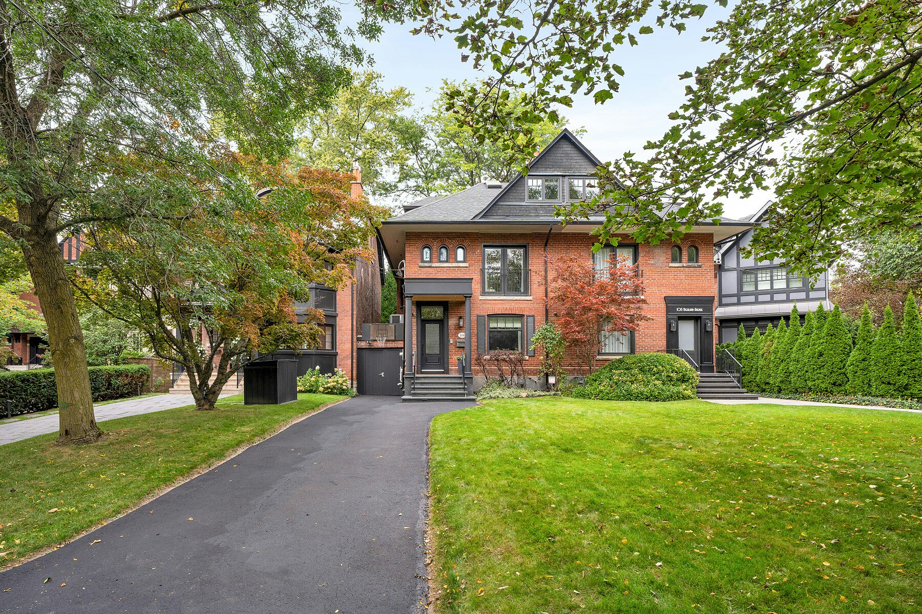 106 Highland Avenue, Toronto, ON, M4W 2A6