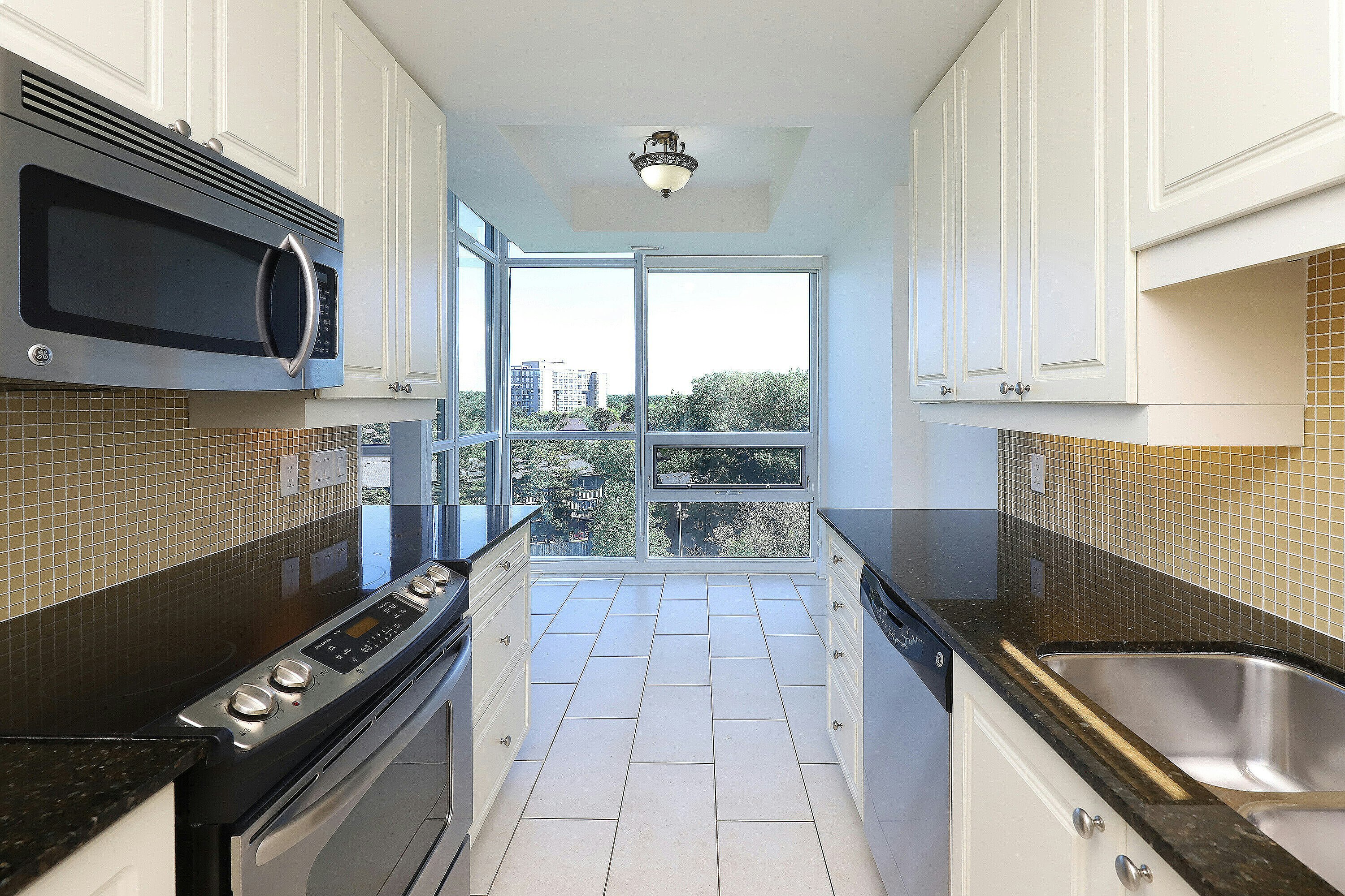 1055 Southdown 705 Road, Mississauga, ON, L5J 0A3 - 9