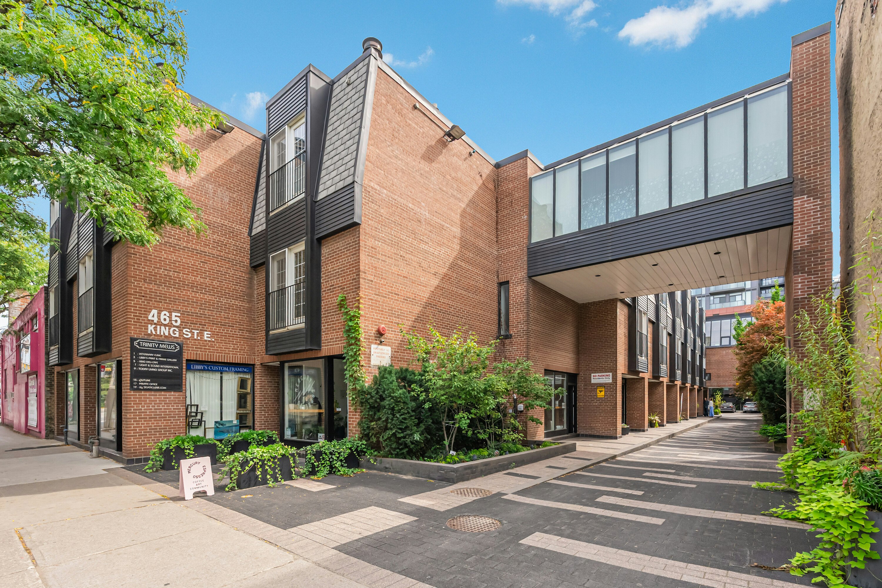 17-465 18 King Street E, Toronto, ON, M5A 1L6