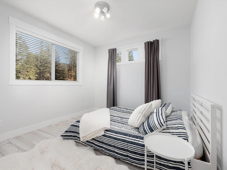 4702 Mcculloch Road, Kelowna, BC, V1W 4G1 - 28