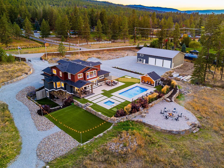 4702 Mcculloch Road, Kelowna, BC, V1W 4G1