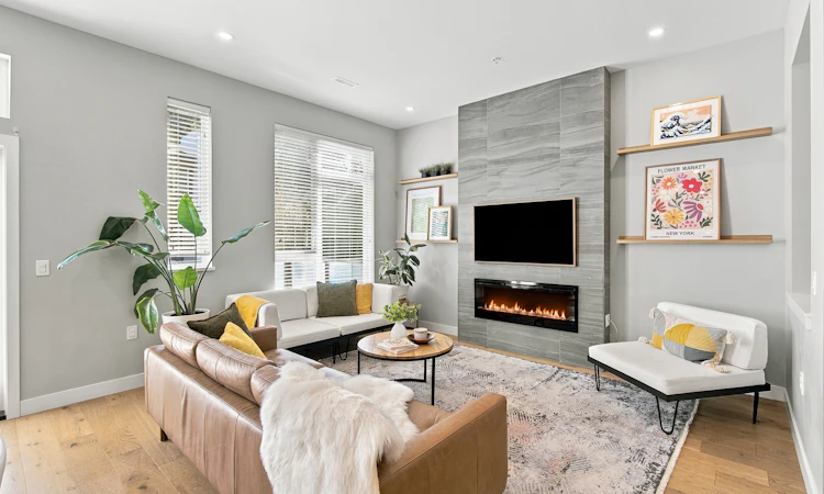 4682 Capilano Road