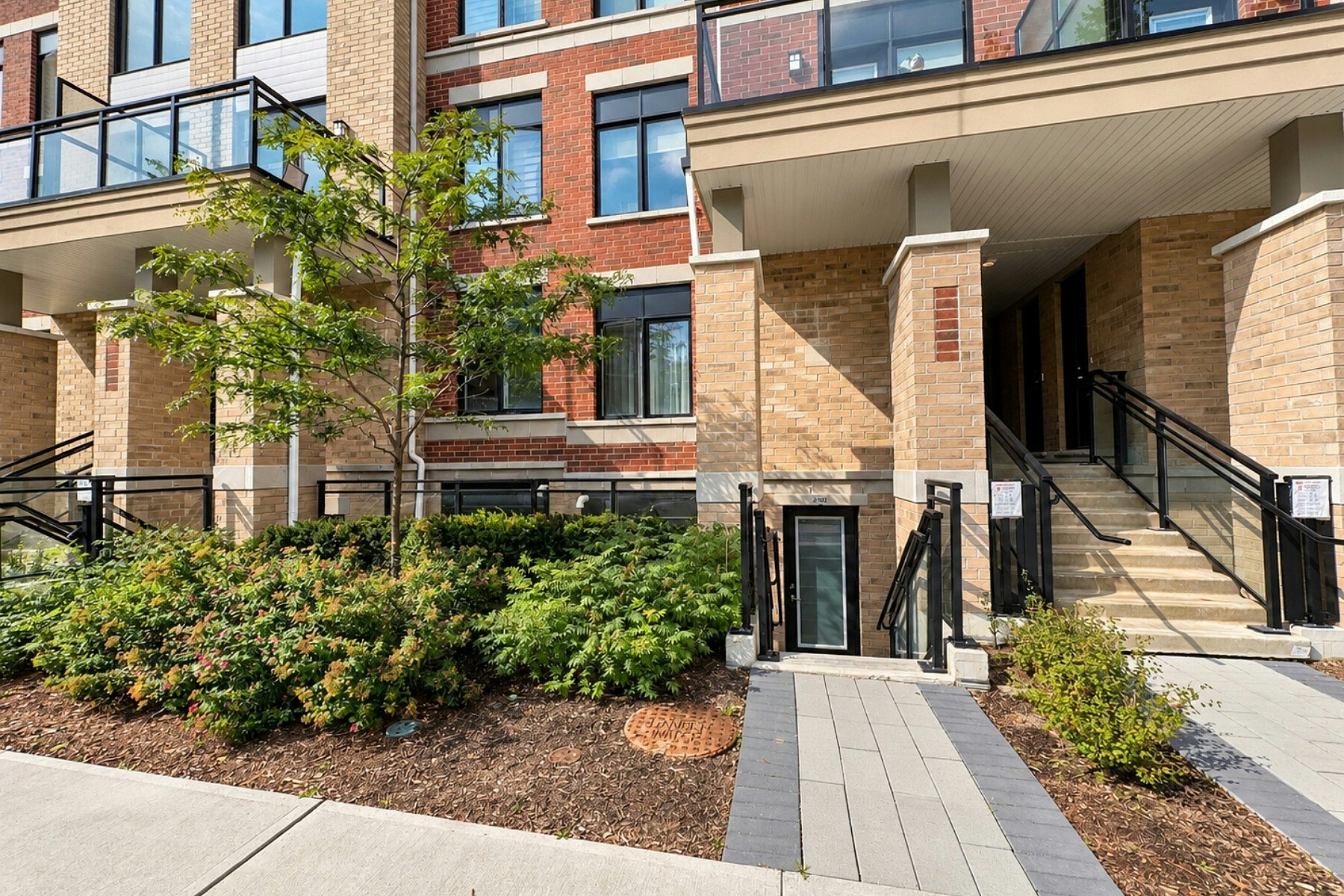 2102-58 Elizabeth Street S, Richmond Hill, ON, L4C 5W2 2