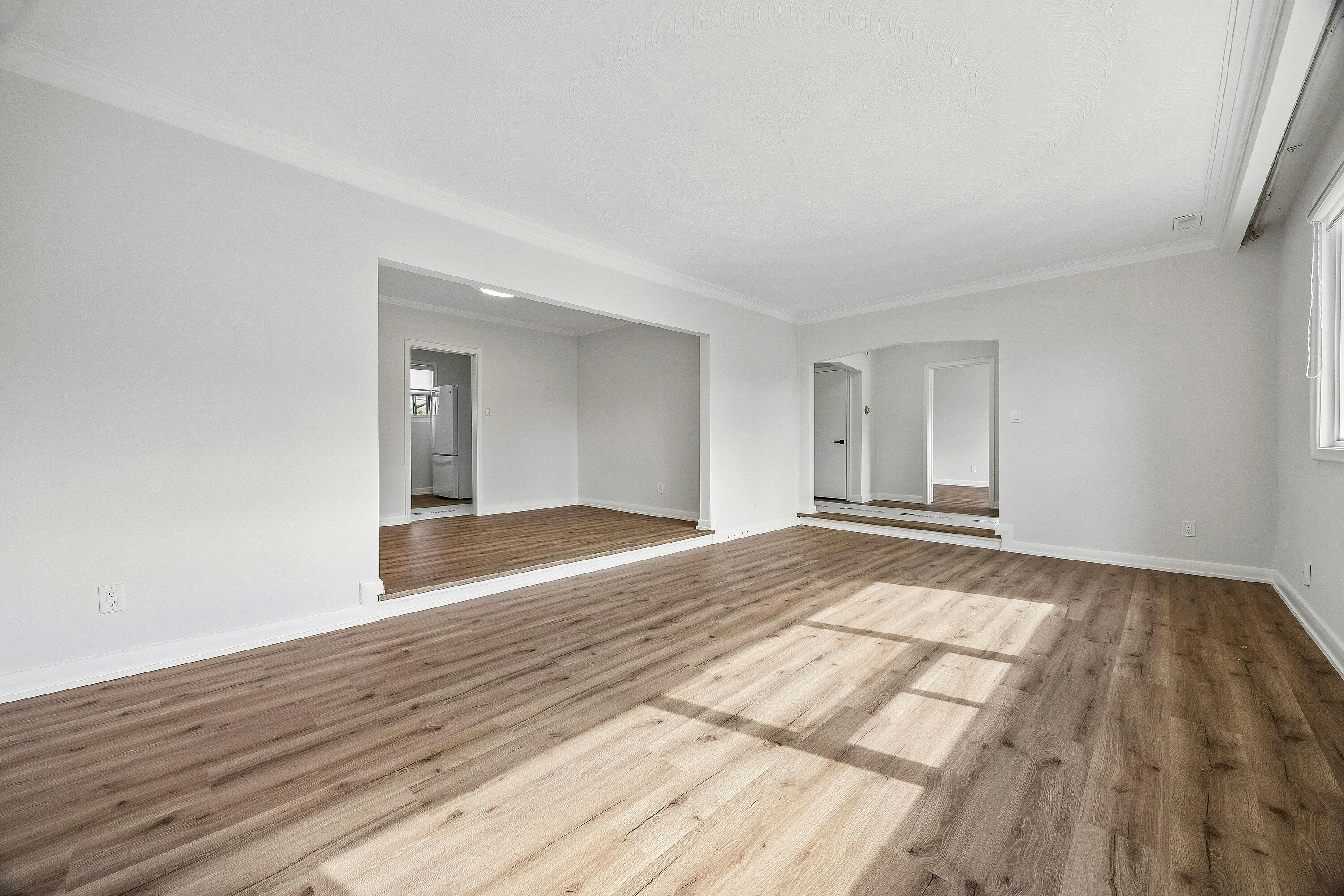 120 Ranee Avenue, Toronto, ON, M6A 1N2